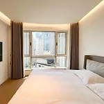 Eastern Hub - Bund Branch Enjoy The Beautiful Scenery Of The Bund At The People\'S Square Of The New Home French Window, The Big Flat Floor Is Close To Huaihai Road, Xintiandi